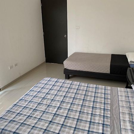Casa Grande Y Comoda Cerca De Zona Industrial San Luis Potosí Eksteriør bilde